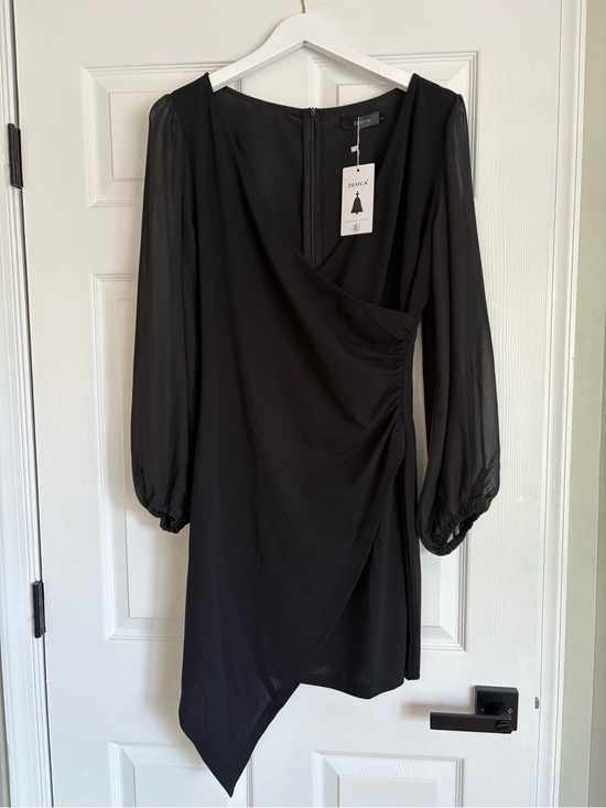 Zesica Dresses & Skirts - ZESICA Black Asymmetrical Long-Sleeve Dress